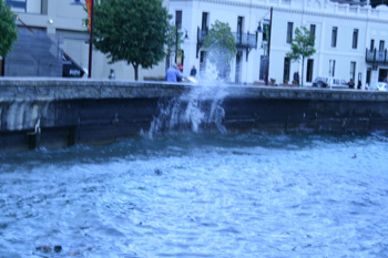 Dancing waves in Queenstown